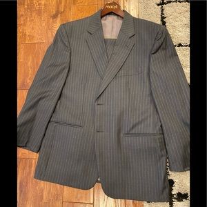 Men’s Jones New York gray pinstripe suit